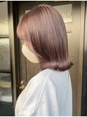 グレージュ切りっぱなしボブ前髪ありミニボブミルクティベージュ