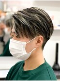 ハイライトセンターパートメッシュダブルカラーツーブロック