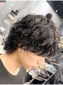 難波ツイストパーマメンズスパイラルパーマフェザーショート色気