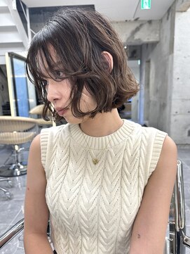 サイン 渋谷(SIGN) 韓国ボブハッシュカットレイヤーカットグレージュブリーチ無し