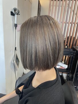 ハーツ(Heart's) 白髪ぼかし/イメチェンヘアスタイル/前髪カタログ/ショートボブ