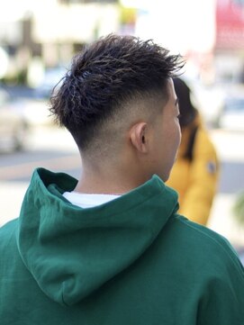 キングスマントーキョー 三鷹店(KINGSMAN TOKYO) アップバング / ツーブロック / スキンフェード[三鷹/バーバー]