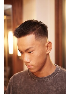 バーバーショップ ダリー(BARBERSHOP DALIE) ショートクルーカット