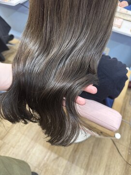 ヘアーサロン トゥリークル(Hair Salon Treacle) 透明感グレージュカラー