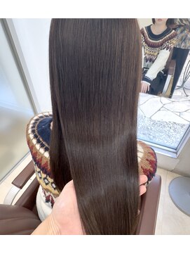 フォルテ 榛原パームス店 めカラーグランマッシュデザインカラーフェイスフレーミング