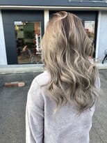へアメイクワンプラス 四日市(HAIR MAKE ONEplus)&nbsp;バレイヤージュ ホワイトグレー