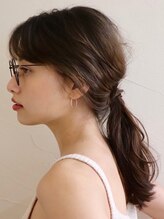 グレープバイン 港南台(GRAPEVINES) シンプルふんわりポニテアレンジ