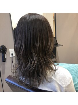 グロウ ツクバ(GLOW TSKUBA) スロウカラー