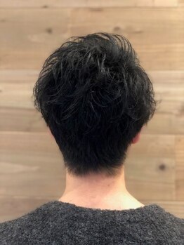 シナヘアー 清澄白河店(SHINA hair)の写真/予算と時間で選べるお手頃ヘッドスパが人気！頭皮マッサージの効果で汚れとコリがスッキリ♪仕事帰りにも◎