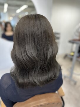 ムク 新宿(muc) ミントグレージュ