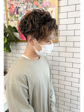 リール(THE RIRE.) ＊THE  RIRE.  メンズパーマ×ハイライト＊