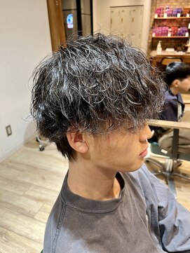 サラ(sarah) メンズパーマ/波巻き×ツイストスパイラルMIX
