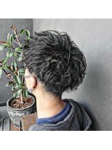 他とは違うワンランク上のメンズスタイルをお客様のファッションに寄り添ってご提案させていただきます！