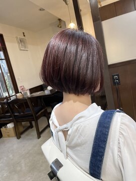 ムーブ(Moob) 襟足ギリギリ前下がりボブ×pink color【別府】