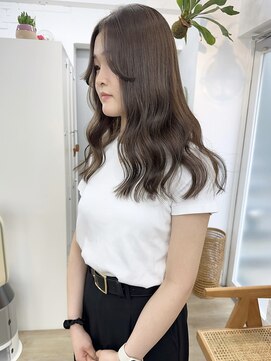 イコ 表参道原宿(ico) アッシュグレージュ イルミナカラー 透明感カラー