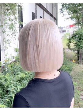 ルプラ ガーデン(le-pla garden) ボブ#切りっぱなし#ホワイトベージュ#ブリーチ#豊橋#豊川#田原