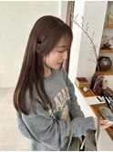 ベージュ