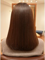 リコス(Ricos)&nbsp;セミロングのストレートヘア