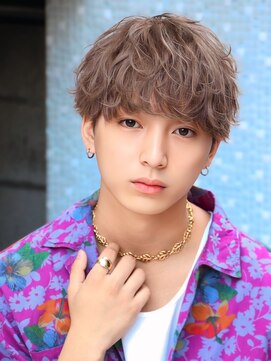 オーシャントーキョーウエスト 心斎橋 (OCEAN TOKYO WEST) ラウンドマッシュシースルーグレージュツーブロックウルフ