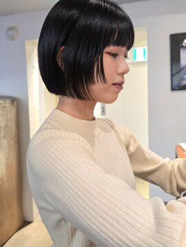 ポイントで姫カットも！顎ラインボブ