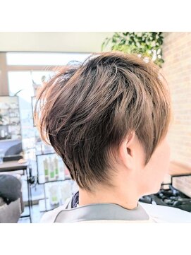 ラルシー(Larucy) ショートカット