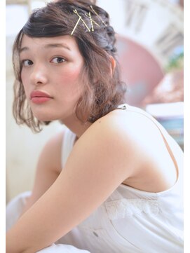 ロイジー(roijir) roijr☆難波茉帆☆ふわもこハーフアップアレンジ03-6447-2205