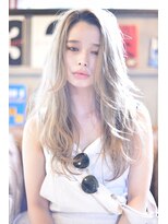 ラべリー 池袋(LOVELEY)&nbsp;LOVELEY 外国人風ホワイトベージュ ミルクティーカラー☆481