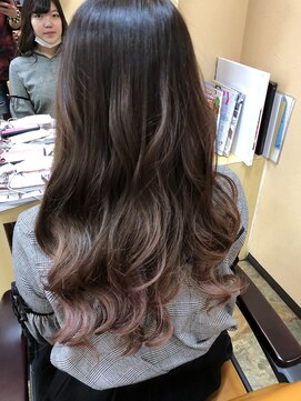 ヘアーズ フェミニン 中山店(Hair's Feminine) 裾周りピンクのナチュラルグラデーション