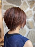 30代40代外ハネボブ耳だしショートマニッシュショート