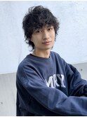 メンズウルフヘア×刈り上げ×束間×カジュアル