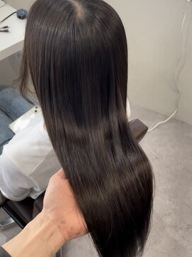 コア 梅田(Core) 髪質改善 縮毛矯正　韓国ヘア　艶髪