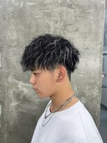 キング 高槻(K!ng)&nbsp;縮毛矯正髪質改善ハイライトレイヤーカット高槻美容室エクステ