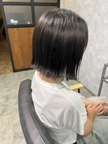 ヘアメイク リヴ(Hair Make Liv) 外ハネ切りっぱなしボブ