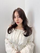 ラクシア(LucxiA)&nbsp;韓国ヘア/レイヤーカット/顔まわりカット/Instagram @ken__gucci