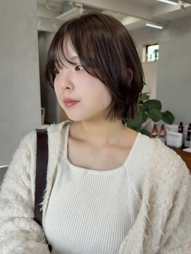 ルティー(Luti) レイヤーボブ×サンドベージュ