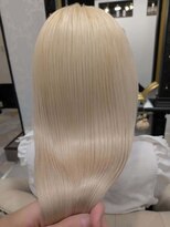 アルヴェラヘアエッセンス(ARVELA hair essence)&nbsp;やわらかく透ける 上品ブロンドロング