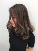 トルネード(TORNADO)&nbsp;チョコレートグレージュハイライトバレイヤージュ