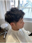 メンズアップバングネープレスツーブロックパーマスタイル表参道