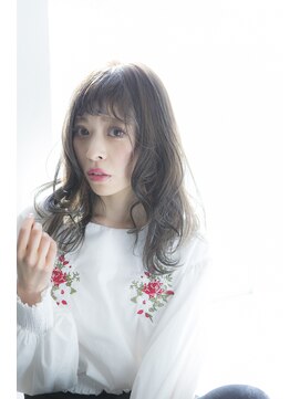 ミエル ヘア 新宿(miel hair) 〈mielhair新宿〉透明感アッシュセミディ