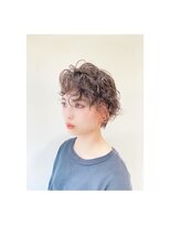 プリーク(preak) ショートイヤリング(インナーカラー)