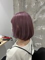 ロエ 日吉(ROE) ブリーチオンカラーでピンクパープルに