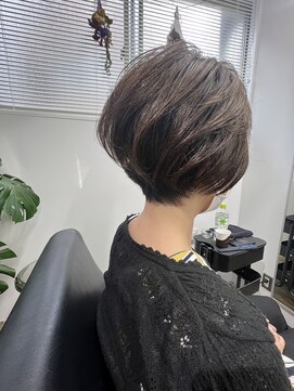 リス(LyS) 大人の引き締めショート