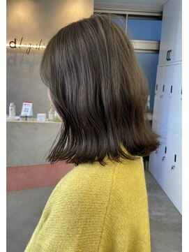 サンド 鹿児島中央(sand) @ayumi_sand ミディアム オリーブグレージュ ロブヘア