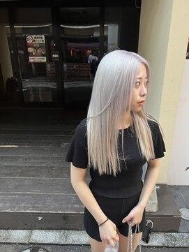 ヘアビューティースタジオ ラルガ(Hair beauty studio Raruga) ハイトーンカラー