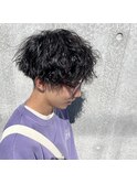 メガネも似合う！ツイストスパイラルパーマ