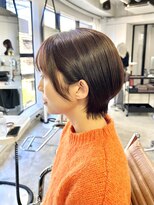 メモリーズ 表参道(Memories)&nbsp;40代50代60代耳かけショート前髪なしハンサムショート白髪ぼかし