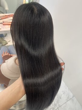 ロンドルピナス 小倉(Lond Lupinus) ブルーブラック/ワイドバング/美髪のススメ/外ハネボブ/北九州/