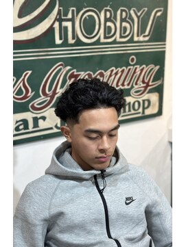 リルホビーズメンズグルーミング(Lil Hobbys Men's Grooming) ＜理容室＞＜バーバー＞スキンフェードバーバースタイル