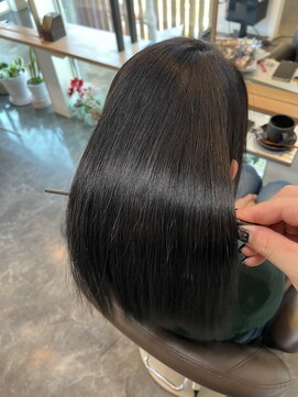 ア ドリームアップスタジオ レストアール(A DREAM UP STUDIO restR) THEツヤ