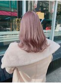 ピンクハッシュカットくびれショートヨシンモリ